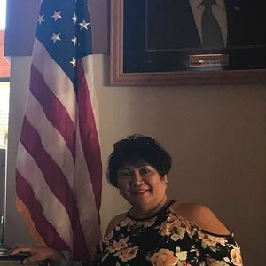 Meet your Posher, Edith